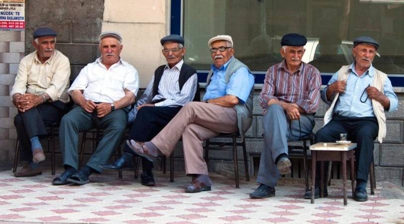 Kirada oturan bütün emeklilere her ay ödenecek. Bakanlık harekete geçti 5